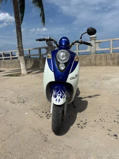 SYM Elite 50cc Motorcycle (2018) – No License Required