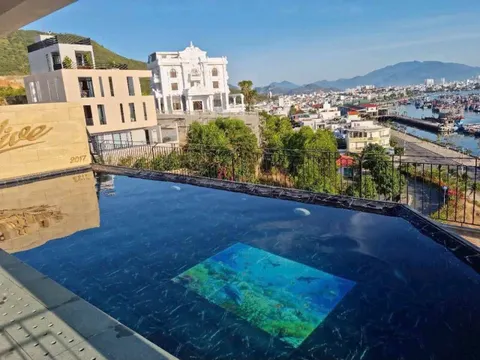 7-Bedroom Villa for Rent – South Nha Trang, 250m², Pool, Sea View