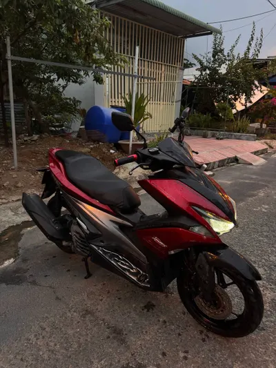 NVX-125摩托车待售 – 需要小修