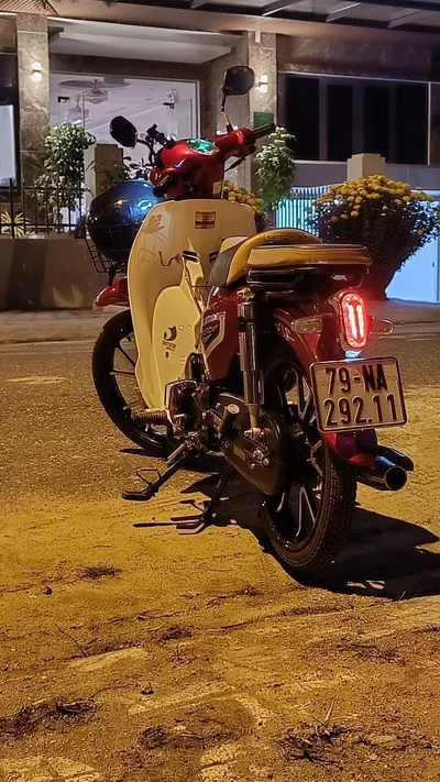 Куб 50cc – пробег 2000 км, новое состояние, север Нячанга