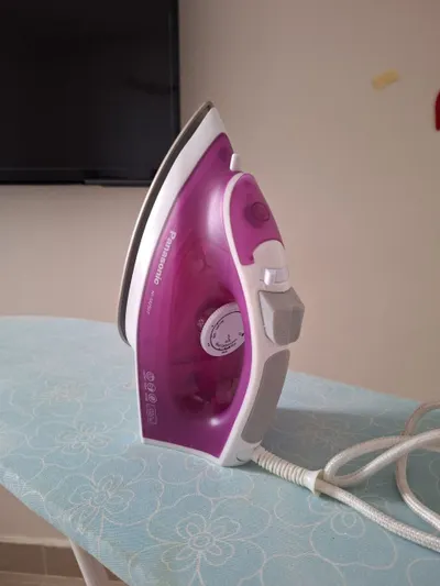 이사 정리 판매: 다리미, 양초, 램프, 정리함 등