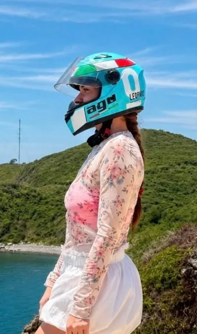 Helmet, Steamer & Wheeled Bag – Bundle Sale