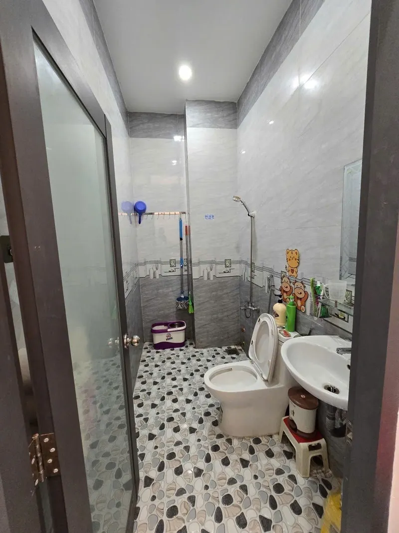 Nhà cho thuê ở phía bắc Nha Trang – 2 phòng ngủ – 15 triệu VND/tháng — 6/9