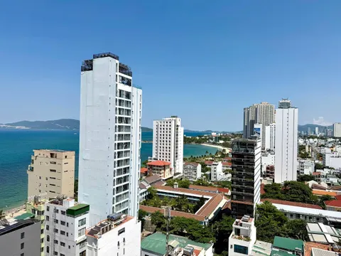 Sceniabay 럭셔리 가구 아파트, 팜반동 – 월 1,400만 VND