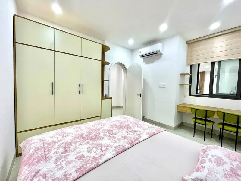 Căn hộ 2 phòng ngủ cho thuê trên đường Hùng Vương – Trung tâm Nha Trang – 17 triệu VND/tháng — 2/5