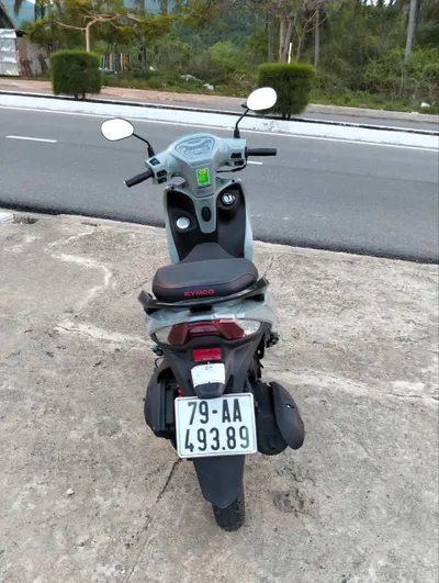 Kymco Hermosa 50cc Scooter for Rent – 2025 – Smart Key, Anti-Theft, 2 Helmets, Free Delivery