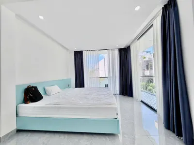 Villa cho thuê ở Phía Bắc Nha Trang – 8 phòng ngủ, 90 triệu VND/tháng