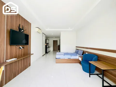Lý Nam Đế 거리의 편안한 1침실 아파트 – 산 전망, 50m², 월 900만 VND