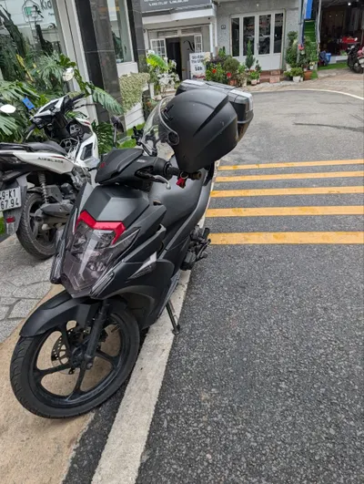 Скутер Yamaha Nouvo 6 Fi на продажу – идеальное состояние – недавно обслужен – 14 млн VND