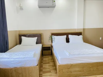 Studio with Balcony and Two Beds in Phuoc Hai