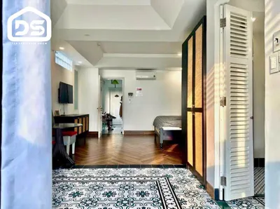 Studio Apartment with Balcony – Biệt Thự Centre, 55 m²