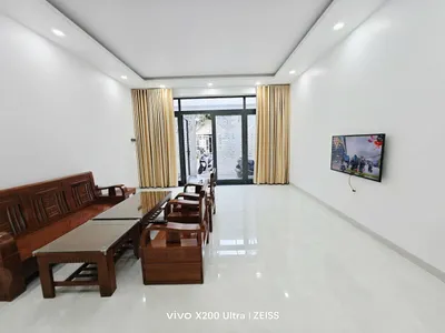 푸억롱 지역, 남쪽 냐짱 3침실 주택 임차 - 월 2,200만 VND
