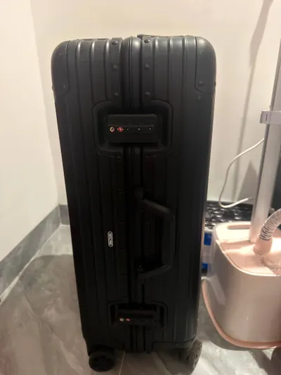 Чемодан 24 дюйма на продажу – аналог RIMOWA – алюминиевый – 1,4 млн донг