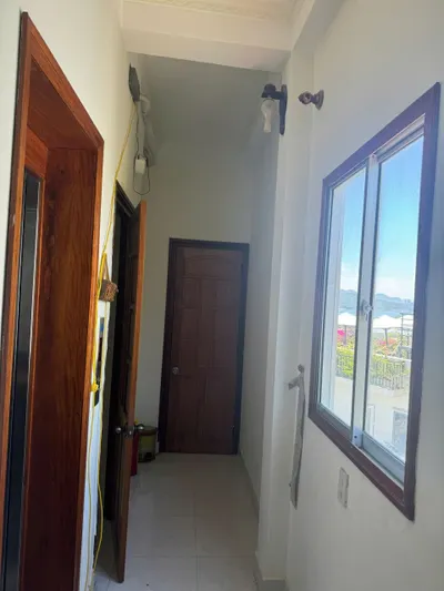 Просторная квартира с 1 спальней в аренду в районе Наполеон – 4 500 000 VND/месяц