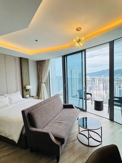 Sea-View Apartment for Rent in Panorama Complex, Downtown Nha Trang – 36th Floor, Fully Furnished with Pool & Gym Access – 16.5–17.5M VND/Month
