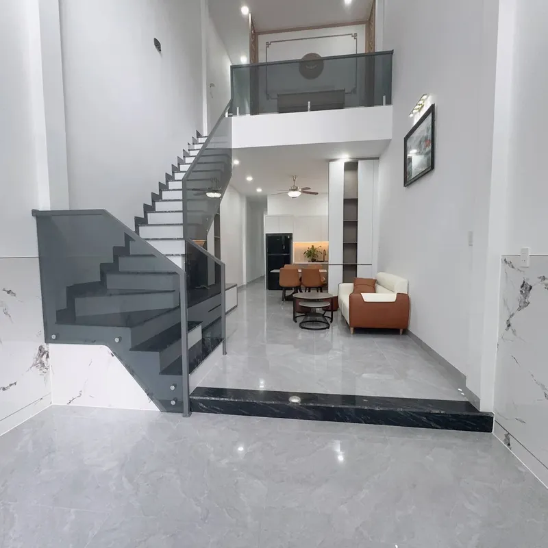 Сдается новый трехэтажный дом в северной части Нячанга – 180 м², полностью меблирован — 2/3