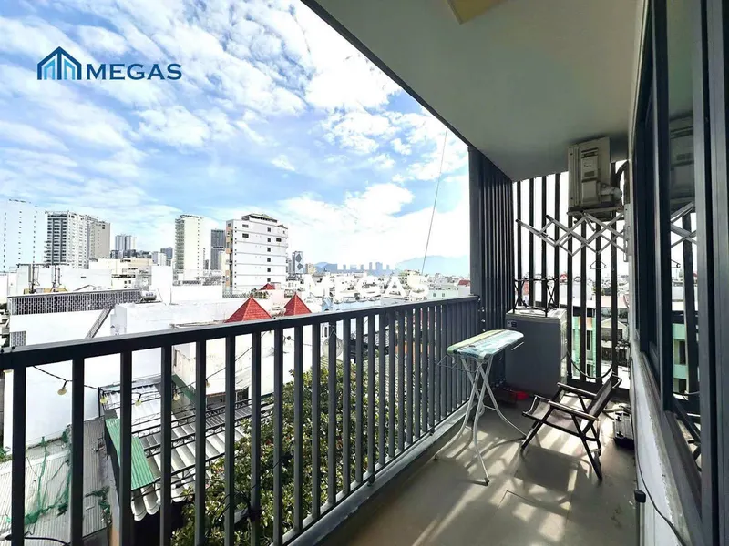 Studio Apartment for Rent with Balcony Near Xom Moi Market and Beach – 8M VND/Month
