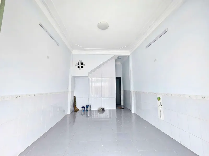 4-Bedroom House – Vĩnh Hòa, Nha Trang, 17M VND/Month — 2/6