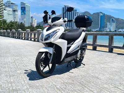 Suzuki Impulse 125cc Scooter (2017) – White, Fully Serviced