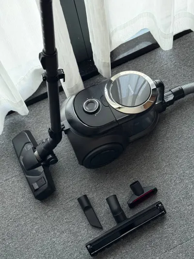 Toshiba Powerful Vacuum Cleaner – 1.1M VND