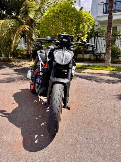 KTM Duke 390, 2018 – Полностью обслужен, выхлоп Black Cat, шины Pirelli
