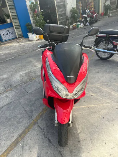 Honda PCX 150 Байк 2018 года выпуска, 3 поколение, бесключевой доступ, недавно обслужен