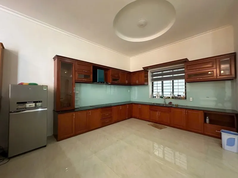 Nhà cho thuê 4 phòng ngủ – Nha Trang phía Bắc, Vĩnh Hòa – 20 triệu VND/tháng – Hợp đồng từ 12 tháng — 8/10