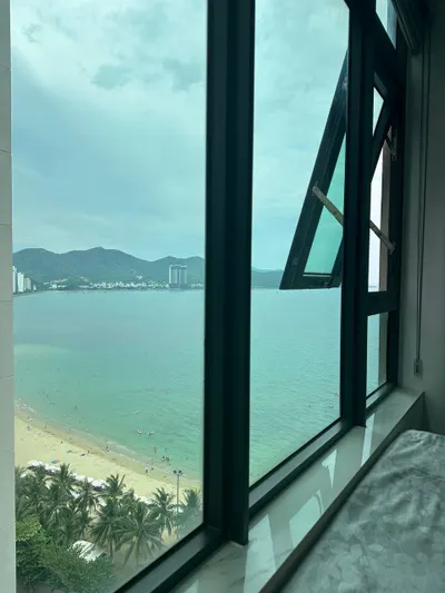 Căn hộ 2 phòng ngủ tại Oceanus – nhìn ra biển – sửa chữa mới