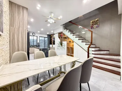 Красивый трёхэтажный дом в аренду в KĐT Mỹ Gia (пакет 8), Вĩnh Thái – 300 м², 3 спальни, 4 ванные, полная меблировка, двор, терраса, бассейн, охрана 24/7 – 30 млн VND/месяц