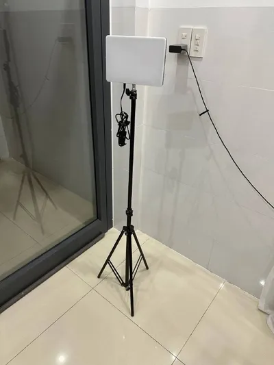 BEDIRO LED 패널 조절식 삼각대 – 새 상품