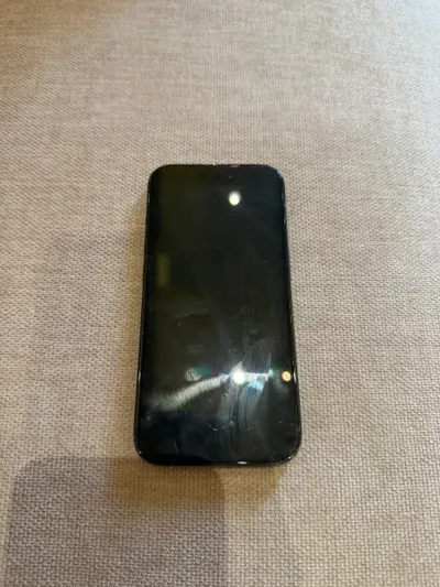 iPhone 15 Pro 256GB Black Titanium – треснуто заднее стекло