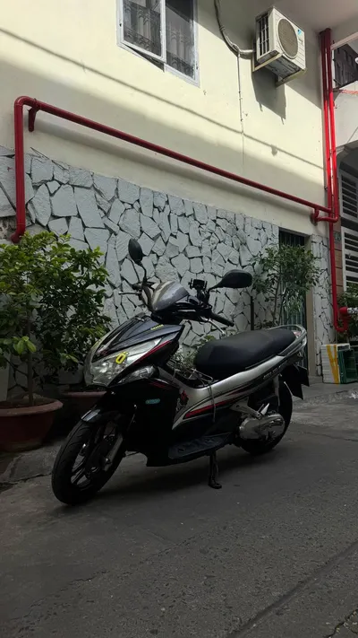 本田 Air Blade 110 FI 2012 – 燃油喷射，保养良好，随时可用