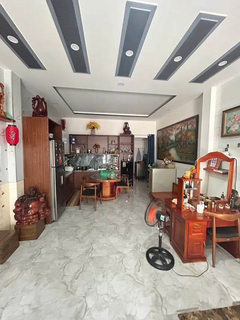 Nhà 1 Phòng Ngủ cho Thuê – Phía Bắc Bãi Biển, Cách 800m, Đầy Đủ Nội Thất