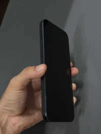 iPhone 16 Pro Max – 우수한 상태, 배터리 90%