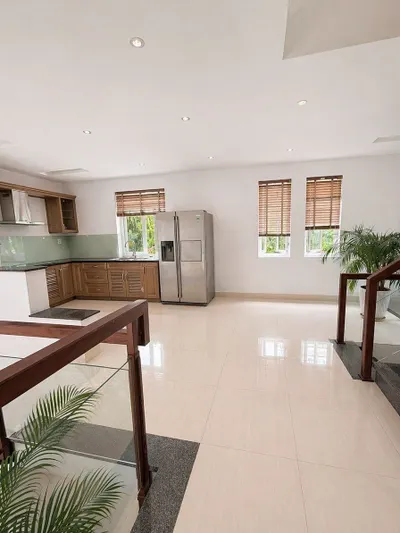 Villa 4 phòng ngủ tại khu vực An Viên, 100m từ bãi biển – 38 triệu VND/tháng