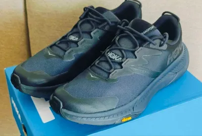 Bộ sưu tập nhiều mục – Nón EGO & LS2, áo Adidas/Columbia, dép Crocs, kính, quần DC Shoes, giày Hoka