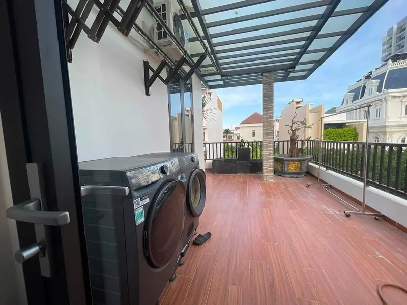 Villa ở phía nam Nha Trang, Phước Long A – 450 m² – 45 triệu đồng/tháng — 3/10