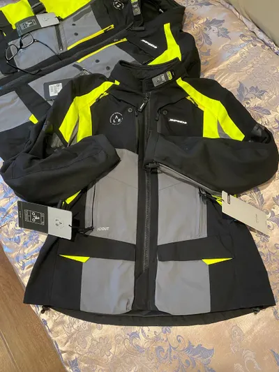 Spidi 4 Season Evo H2Out 오토바이 재킷 – 검정/노랑, 2단계 아머, 새상품 – 700만 VND