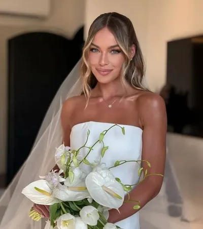 Professional Makeup Artist & Stylist – Lilly – Bridal & Event Makeup – Nha Trang