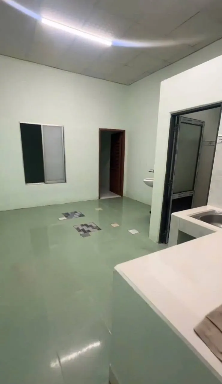 2-Bedroom Commercial Space for Rent – Phong Chau, Central Nha Trang – Office, Clinic, Spa, Café – 10M VND/Month — 4/5