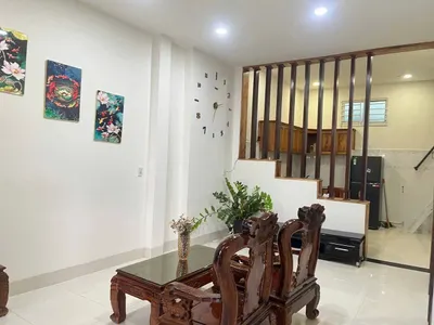 Ngôi nhà 3 phòng ngủ đẹp cho thuê ở phía Bắc Nha Trang – 12 triệu VND/tháng