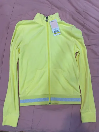 Juicy Couture 지퍼 후디 – XS 사이즈 – 새것 – 200,000 동