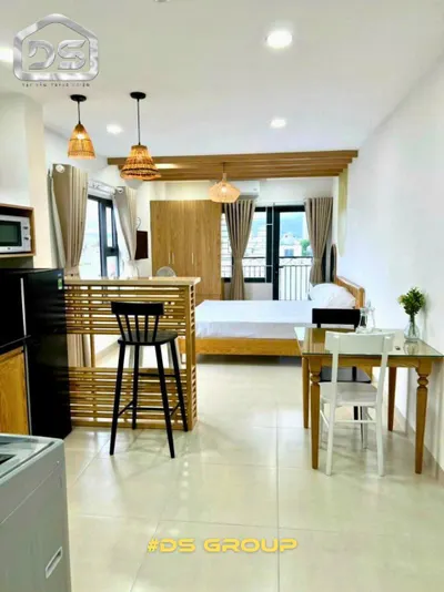 Căn hộ sáng sủa và thoải mái với ban công ở phía nam thành phố – 7 triệu đồng/tháng