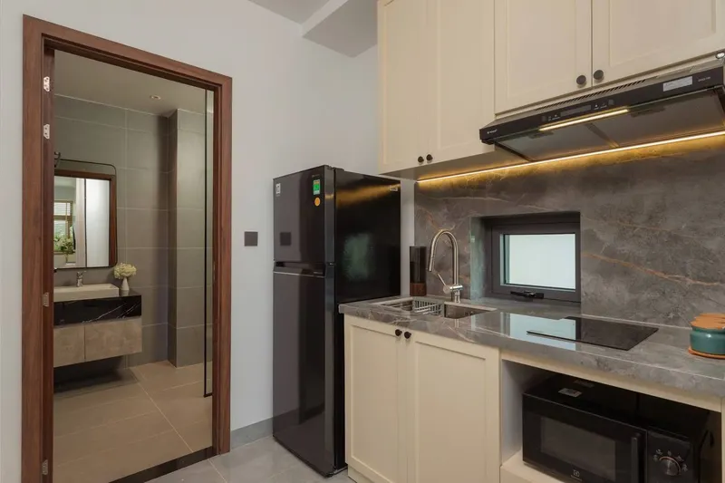 Căn hộ Studio cho thuê – Trung tâm Nha Trang – Nhìn ra biển và sông – 14 triệu VND/tháng — 4/5