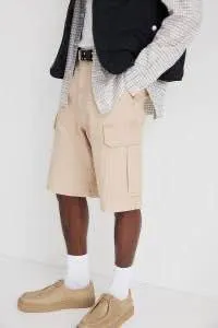 H&M 및 ZARA 의류 판매 – 반바지 및 셔츠 – 신상품