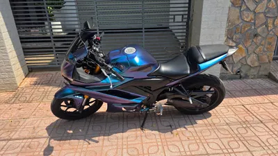 顺化 Yamaha R3 320cc 摩托车租赁 – 900K VND/天、450万/周、900万/月