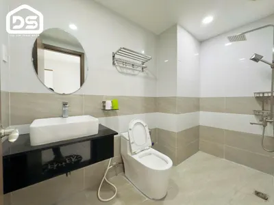 Lý Nam Đế 거리의 편안한 1침실 아파트 – 산 전망, 50m², 월 900만 VND
