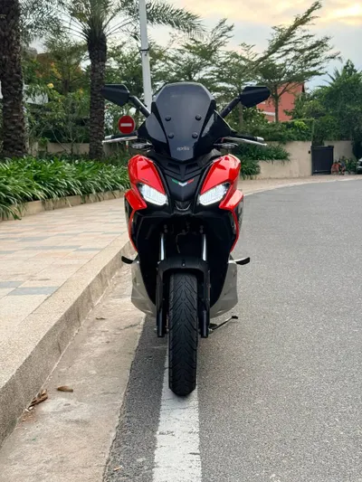 Aprilia SR GT 200 스쿠터 – 200cc – 이탈리아 디자인 – 완전 장착 – 80M VND