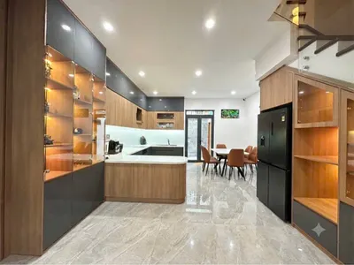 Cho thuê nhà phía tây Nha Trang – 3 phòng ngủ, 270m² – 32 triệu VND/tháng