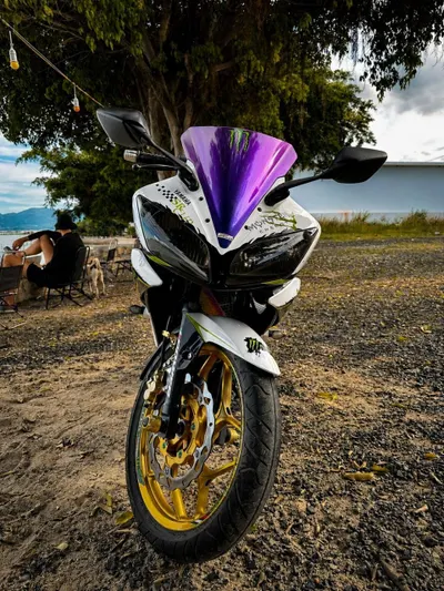 야마하 R15v2 2015 – 150cc 스포츠바이크, 32,000 km — 2/3